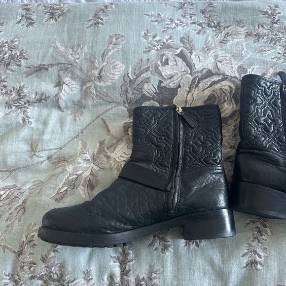 Tory Burch black combat boots (size 9) - Picture 3 of 4